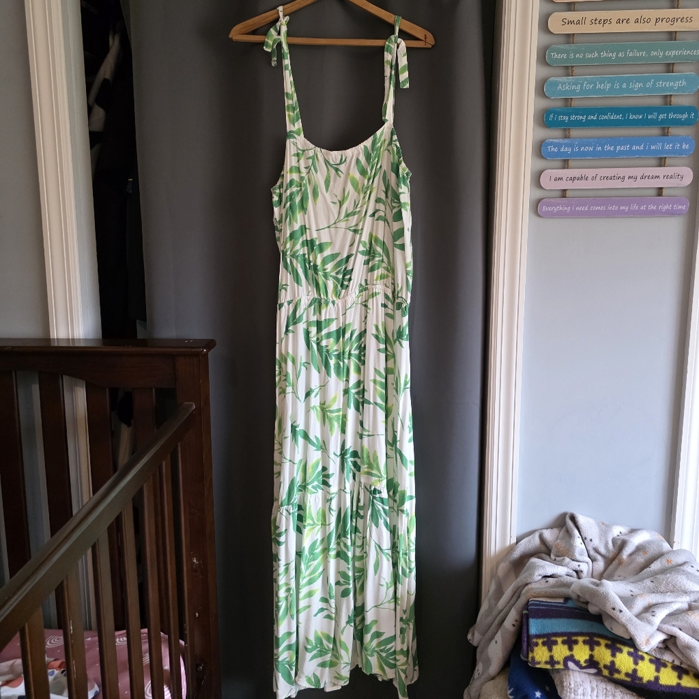 The Children's Place Plus Size Green Leaf Pattern Dress XXL